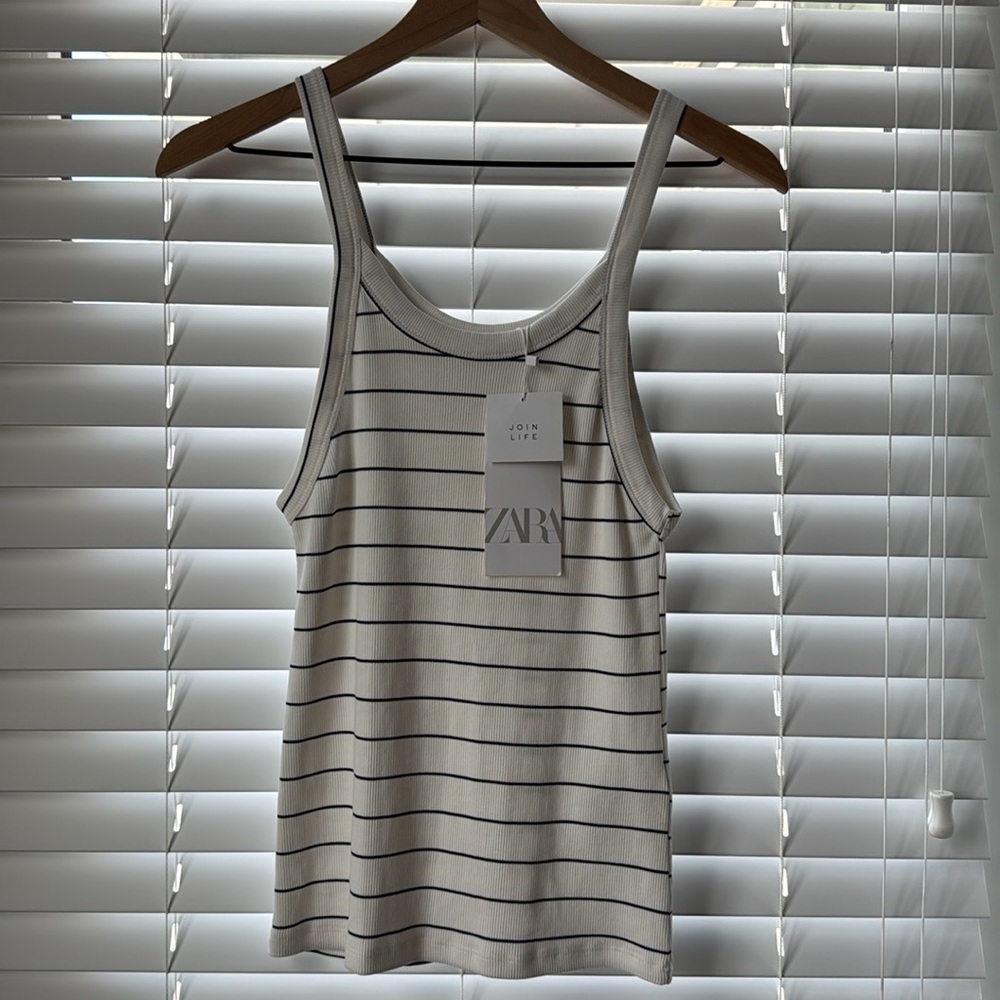 Zara Women's Ribbed Strip Black and Off White Top Size Large
